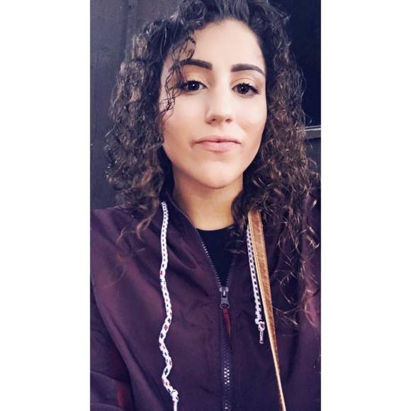 Meet your Posher, Amanda - Picture 1 of 1